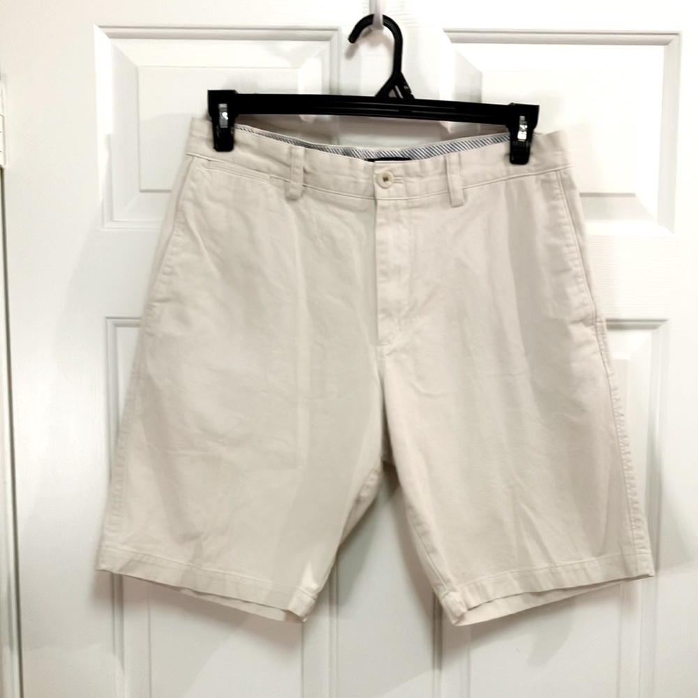Banana Republic Men’s 10" Cotton Light Khaki Shorts Size 33